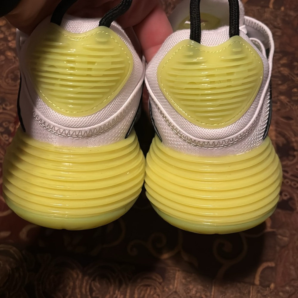 Nike Air Max 2090 - Picture 6 of 10